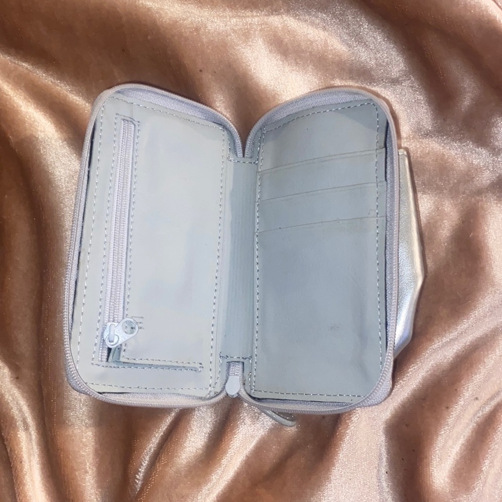 Wallet - Picture 3 of 3